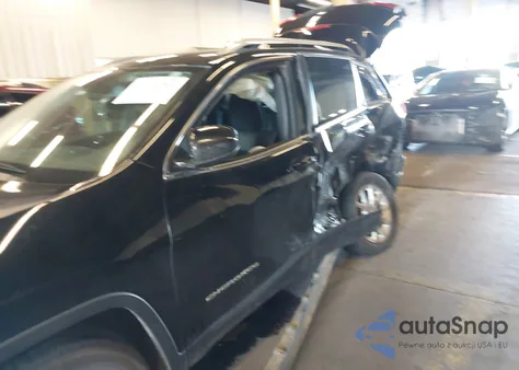 2018 Jeep Cherokee Latitude Fwd from USA, damaged, VIN 1C4PJLCB0JD566485